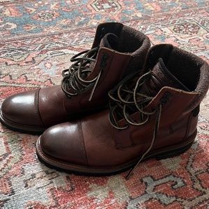 Dockers brown leather boots